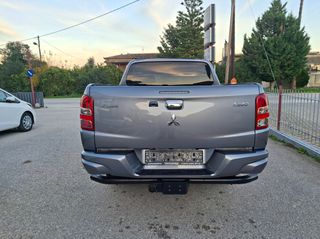 Mitsubishi L200 2015 L200 4X4 automatic derma Navi xenon full extra..!!-thumb-5