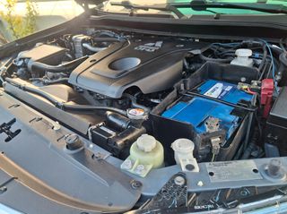 Mitsubishi L200 2015 L200 4X4 automatic derma Navi xenon full extra..!!-thumb-46