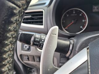 Mitsubishi L200 2015 L200 4X4 automatic derma Navi xenon full extra..!!-thumb-36