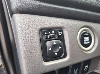 Mitsubishi L200 2015 L200 4X4 automatic derma Navi xenon full extra..!!-thumb-42