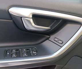 Volvo S60 2016 T3 LIVSTYLE-thumb-8