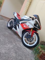 Yamaha YZF-R1 2008-thumb-6
