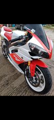 Yamaha YZF-R1 2008-thumb-11