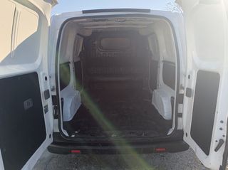 Nissan NV 200 2014-thumb-8