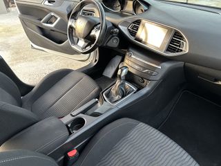 Peugeot 308 2016 Peugeot 308 1.2 e-THP Business Line-thumb-41
