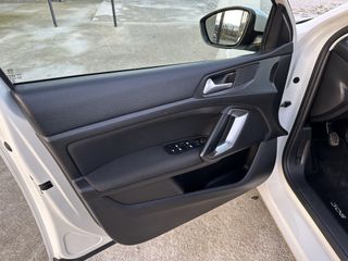 Peugeot 308 2016 Peugeot 308 1.2 e-THP Business Line-thumb-25