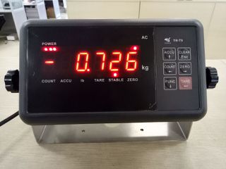 Ηλεκτρονικος Ενδεικτης (Indicator).Απο 3 kg εωs 12 Ton. Η τιμη δεν περιλαμβανει ΦΠΑ. Περιορισμενος αριθμος τεμαχιων