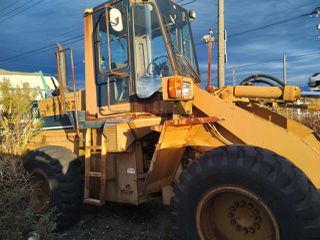 Φορτωτής Με Λάστιχα Komatsu 1988 WA200-1-thumb-1
