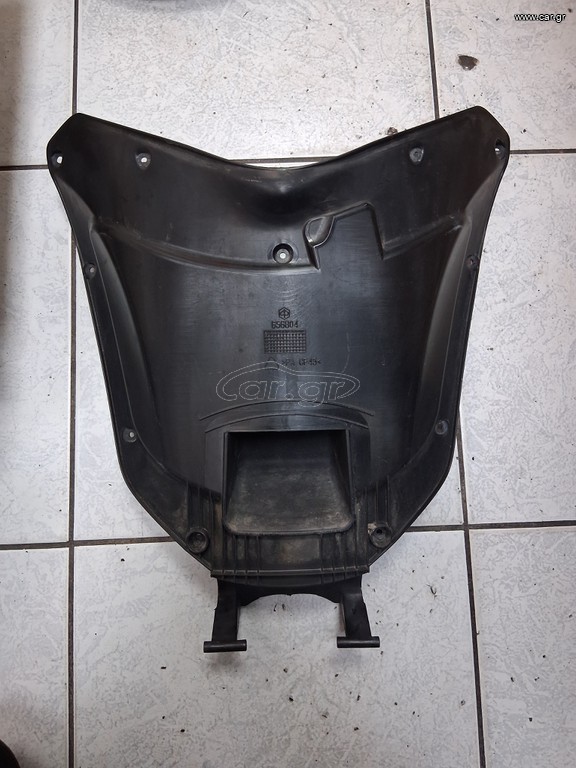 Piaggio beverly εσωτερικό ντουλαπιου