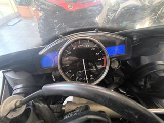 Yamaha YZF-R1 2004-thumb-7