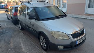 Skoda Roomster 2008 SCOUT-thumb-2