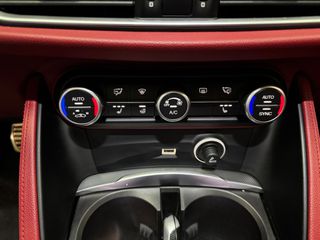 Alfa Romeo Stelvio 2019 2.2 DIESEL SUPER Q4 AT8-PANORAMA-thumb-38
