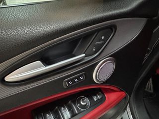 Alfa Romeo Stelvio 2019 2.2 DIESEL SUPER Q4 AT8-PANORAMA-thumb-54