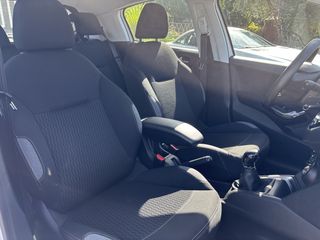 Peugeot 208 2017 1.6 BlueHDi *0€ Τέλη*-thumb-5