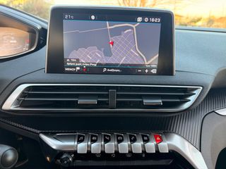 Peugeot 3008 2018 1.5 BLUEHDI 130 ALLURE-thumb-26