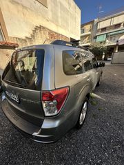 Subaru Forester 2010-thumb-5