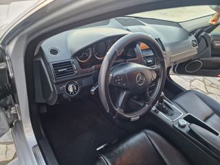 Mercedes-Benz C 180 2009-thumb-35