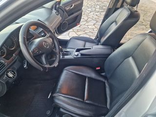 Mercedes-Benz C 180 2009-thumb-36