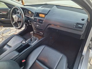 Mercedes-Benz C 180 2009-thumb-39