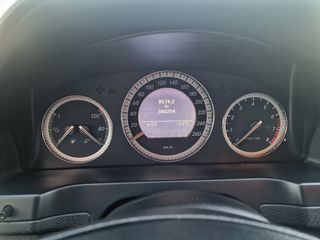 Mercedes-Benz C 180 2009-thumb-46