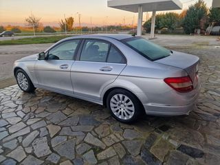 Mercedes-Benz C 180 2009-thumb-15