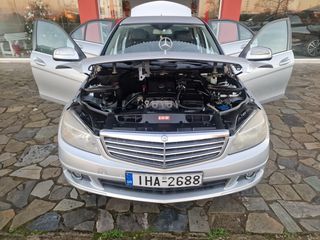 Mercedes-Benz C 180 2009-thumb-18