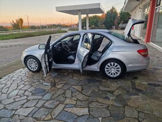 Mercedes-Benz C 180 2009-thumb-32