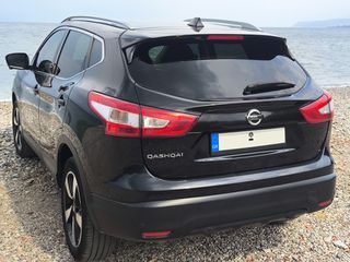Nissan Qashqai 2016 1.6  N-CONNECTA PANORAMA NAVI CAMERA 360-thumb-1
