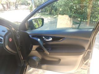 Nissan Qashqai 2016 1.6  N-CONNECTA PANORAMA NAVI CAMERA 360-thumb-6