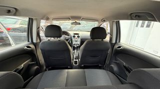 Opel Corsa 2012-thumb-17