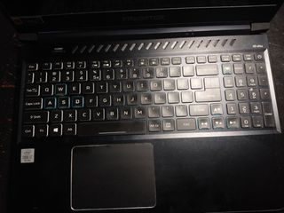 Acer Predator Helios 300-thumb-5