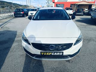 Volvo V60 Cross Country 2017 2.0D4 MOMOENTUM AUTO 190ps