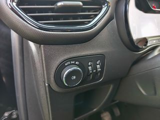 Opel Crossland 2019 CDTI 120 B COLOR JAHRE 79000KM FULL EXTRA-thumb-31