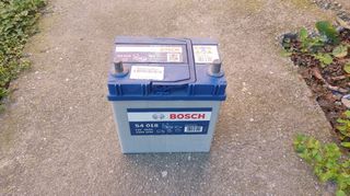 Πωλείται μπαταρία αυτοκινήτου BOSCH σαν καινούργια