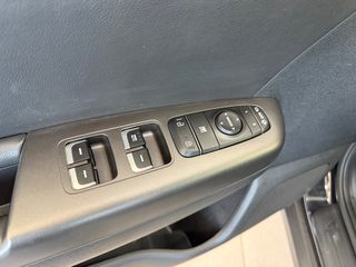 Kia Sportage 2021 1.6CRDi 48V HYBRID DYNAMIC-thumb-26
