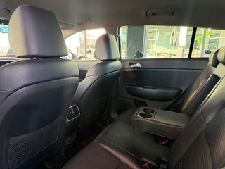 Kia Sportage 2021 1.6CRDi 48V HYBRID DYNAMIC-thumb-30