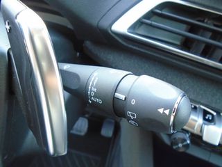 Peugeot 3008 2022 FL ALLURE PLUG-IN HYBRID-thumb-17