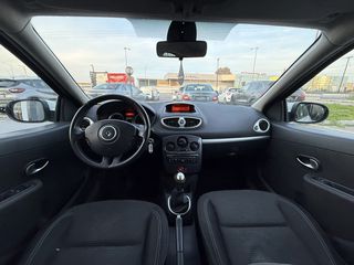 Renault Clio 2012 1.5 DCI 110hp-thumb-19