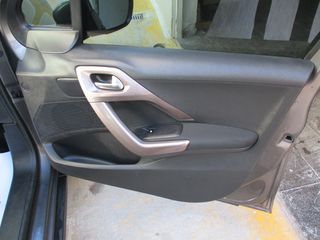 Peugeot 2008 2016 1.6 BLUEHDI ALLURE-thumb-22