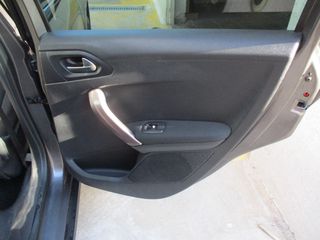 Peugeot 2008 2016 1.6 BLUEHDI ALLURE-thumb-25