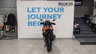 KTM 1390 Super Adventure 2026 S EVO-Δώρο κεντρική βαλίτσα-thumb-6
