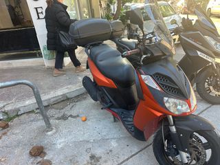 Aprilia SportCITY 300 2012