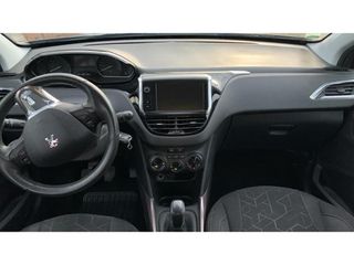 Peugeot 2008 2016 1.2 VTi Style-thumb-8