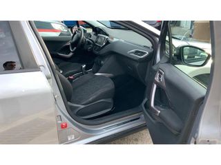 Peugeot 2008 2016 1.2 VTi Style-thumb-11