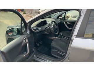 Peugeot 2008 2016 1.2 VTi Style-thumb-14