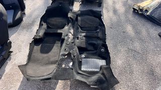 Opel CORSA f μοκετα σε άριστη κατάσταση