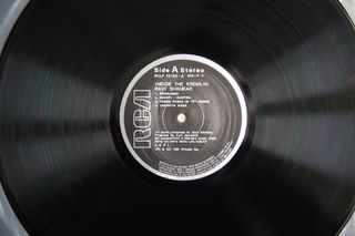 RAVI SHANKAR-INSIDE THE KREMLIN-thumb-5