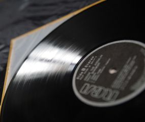 RAVI SHANKAR-INSIDE THE KREMLIN-thumb-8