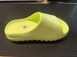 Yeezy slides-thumb-2