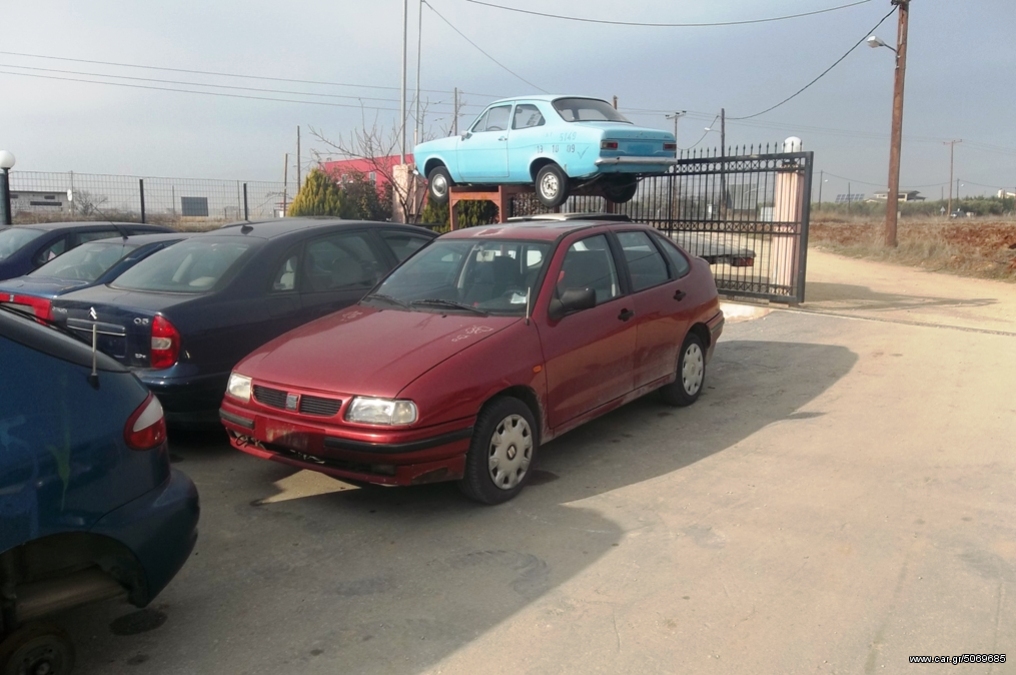 ΚΑΘΡΕΠΤΕΣ  SEAT  ΙΒΙΖΑ CORDOBA 94-
